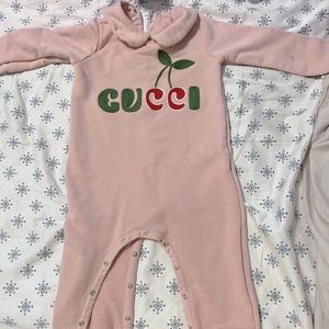 GUCCI Baby Girl’s Baby Printed Cotten Jump Suit in Pink